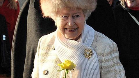 Isabel II, bisabuela por primera vez