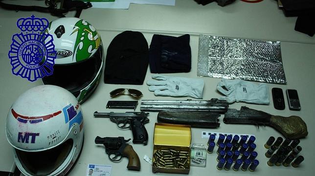 Desarticulan una banda que atracaba con armas de fuego