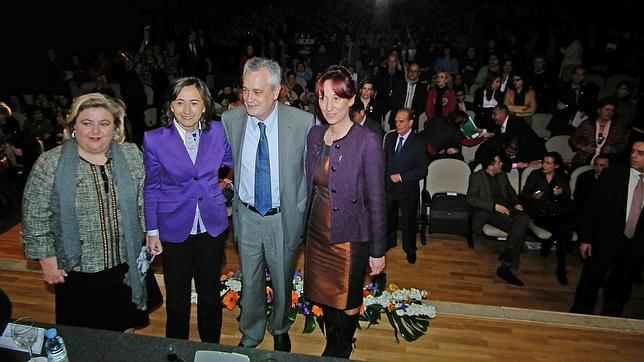 Aguayo no informó a Griñán en tres años de que Intervención cuestionaba los ERE