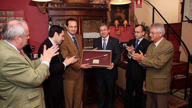 La tertulia «La venia» premió a La Carretería por su estación de 2010