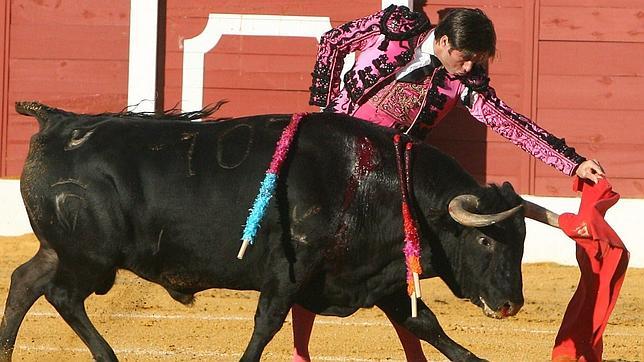 Triunfal festival y vuelta para un novillo de Espartaco
