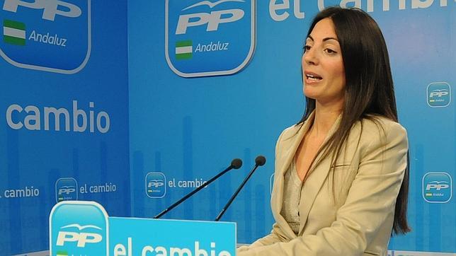 Soto insinúa que un familiar de Susana Díaz participó en un ERE