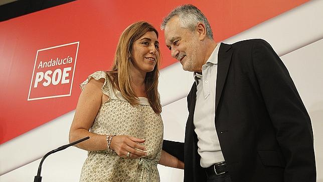 Griñán pide «unidad» al PSOE-A para «combatir las infamias» del PP