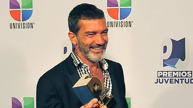 Antonio Banderas, premiado por su carrera artística