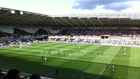 El Betis demuestra en Swansea que necesita mejorar (1-0)