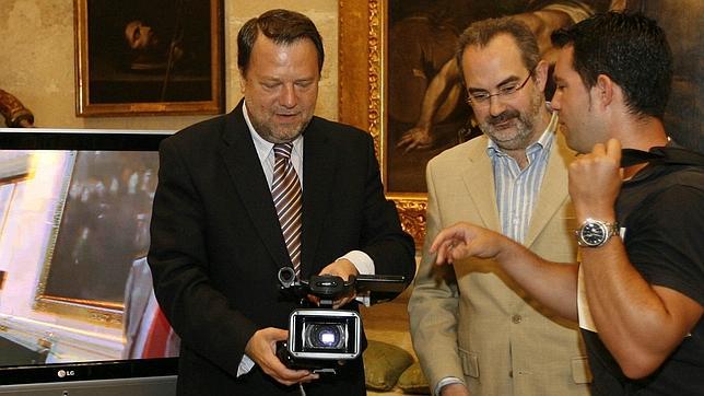 El ex director de Giralda TV cargó dietas después de ser cesado
