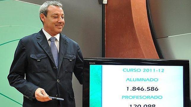 La Junta presume de iniciar el curso escolar con aumento en la plantilla de profesores
