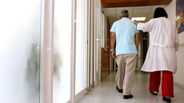 La cobertura de residencias en Andalucía está estancada desde 2009