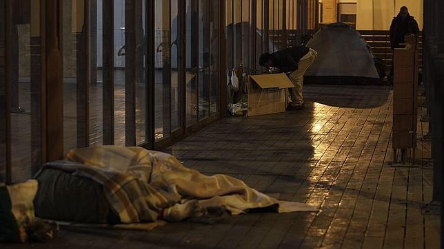 Refuerzan los recursos a los sin hogar en Navidad
