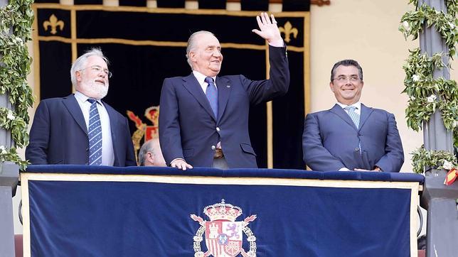 El Rey, un aficionado más, recibió el cariño de los portuenses