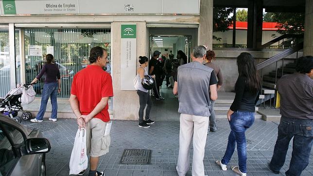 Más de 2,5 millones de citas concertadas en el SAE para evitar colas de parados