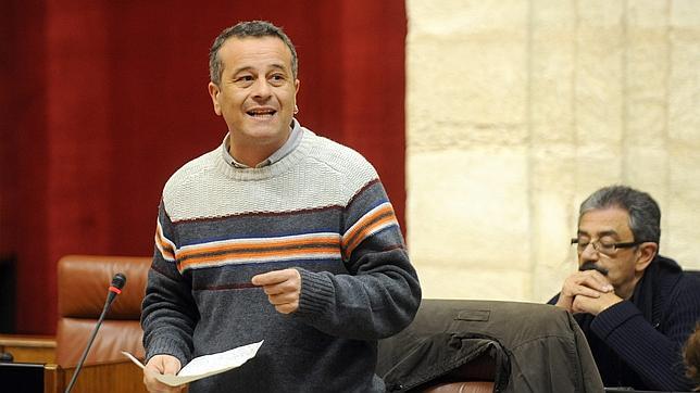 IU quiere implantar en Andalucía el socialismo de Hugo Chávez