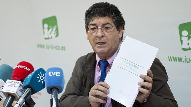 Valderas critica que la agenda de la Junta «no puede estar marcada» por el caso ERE