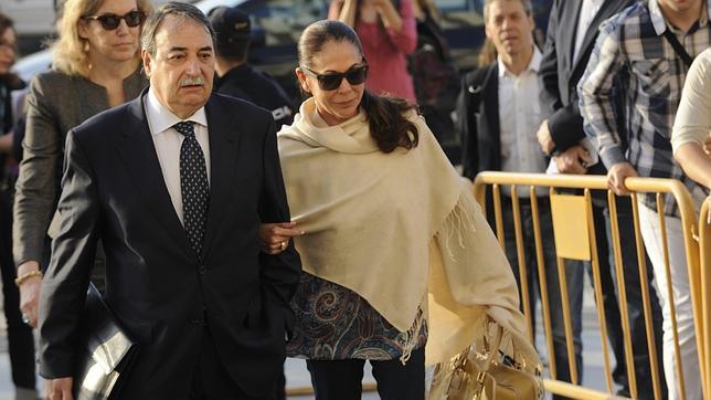 La Junta revocará la Medalla de Andalucía a Isabel Pantoja una vez que la sentencia «sea firme»