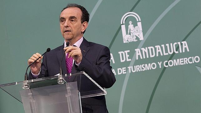 El consejero de Turismo y Comercio, Rafael Rodríguez