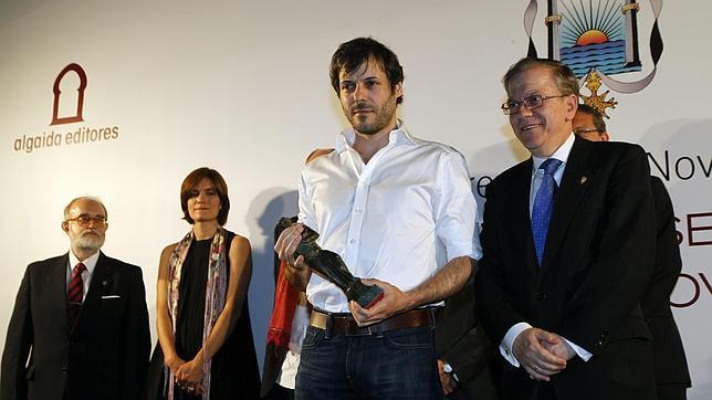 Lorenzo Luengo gana el Premio Ateneo de Novela con «El infierno de Dante»