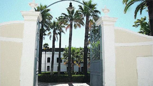 Entrada al Palacio de los Montpensier en Villamanrique
