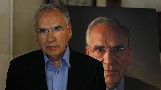 Alfonso Guerra: «La urgencia de Griñán indica que algo le afecta personalmente»