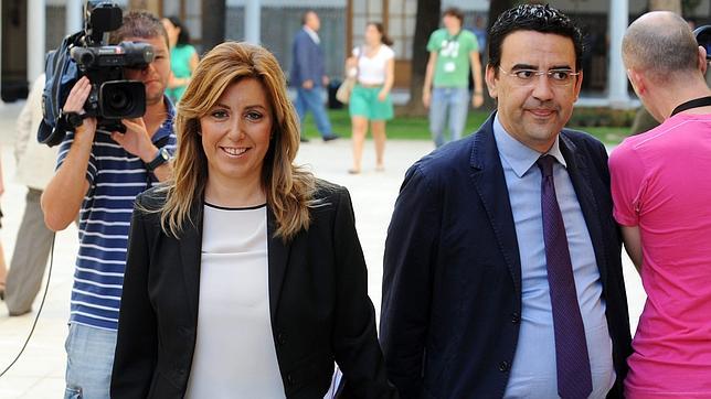 El portavoz socialista se dedica a defender la honradez de Griñán