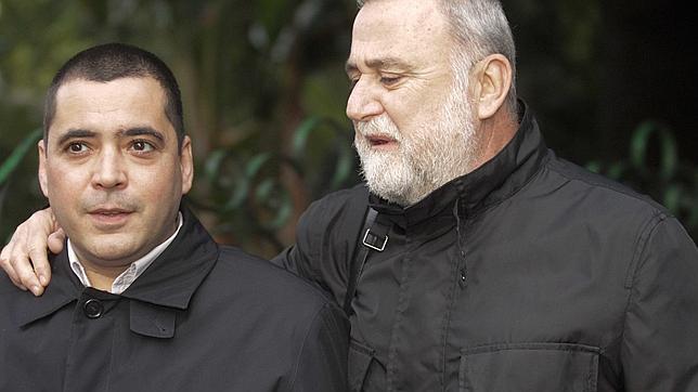 Carlos Vázquez junto a Antonio Rodrigo Torrijos