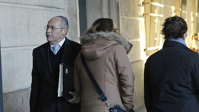 La juez Alaya imputa malversación y prevaricación al exinterventor de Empleo