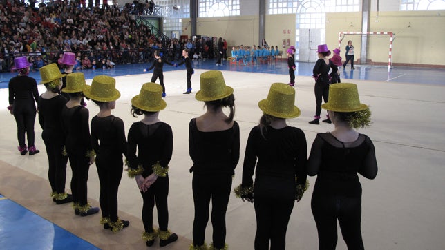 Las Escuelas Deportivas exhiben su trabajo por Navidad