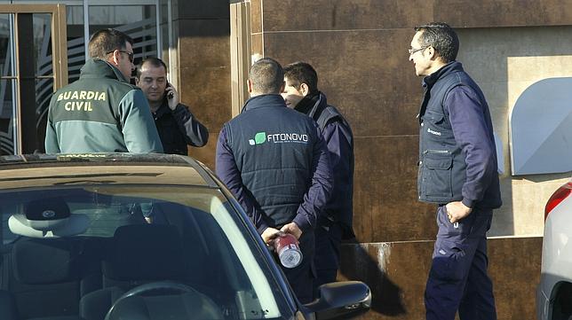 La Guardia Civil en la sede de Fitonovo