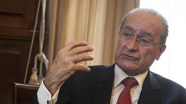 El alcalde de Málaga: «La Junta gastó los fondos europeos en una obra innecesaria en vez de en el Metro»