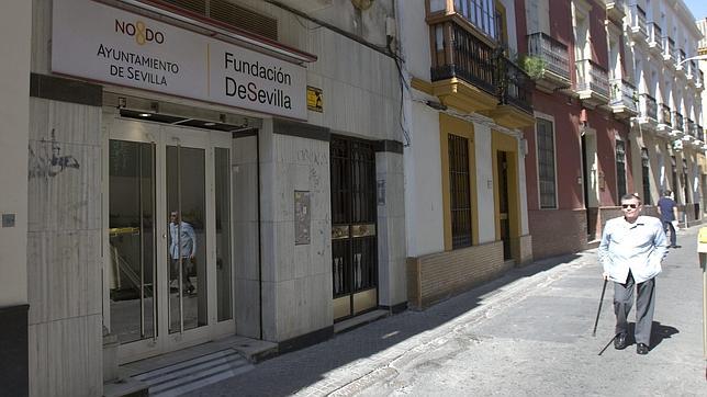 El sumario de DeSevilla delata que PSOE e IU subvencionaban dos veces un mismo acto