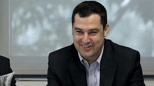 Moreno Bonilla formaliza su candidatura para liderar el PP andaluz con unos 9.000 avales