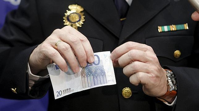 ¿Cómo saber si el billete que llevo es falso?