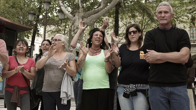 Varios de los okupas de la Corrala impiden que el Ayuntamiento actualice sus expedientes