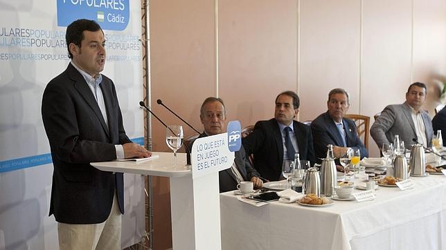 Moreno urge a Díaz a explicar la relación de su marido con los cursos de formación