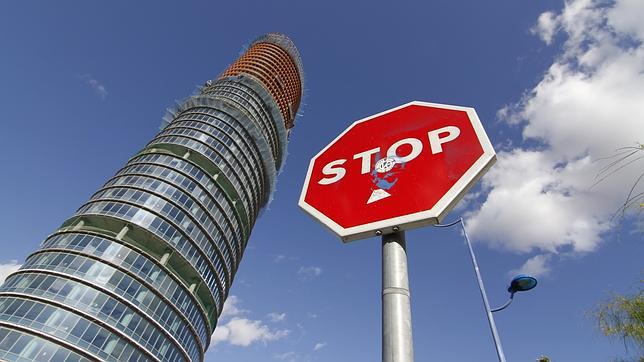 El Ayuntamiento acusa a la Junta de poner «pegas» al nuevo puente de la Torre Pelli