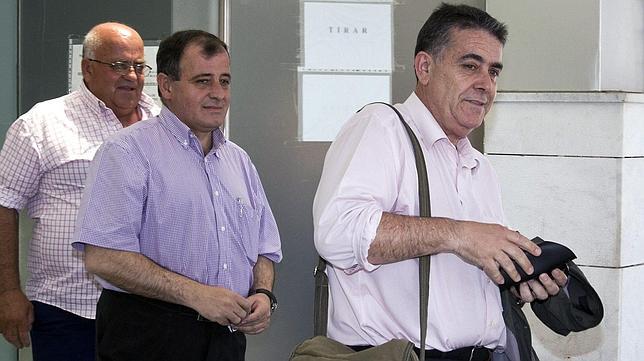 El exalcalde del PSOE de Almonte, a juicio por presunta prevaricación