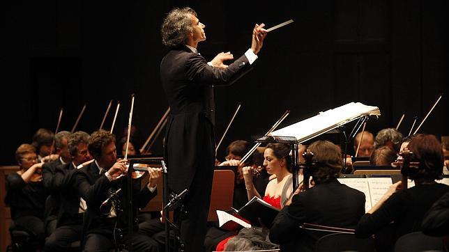 Los músicos de la Sinfónica se ponen en huelga para poder elegir a su director
