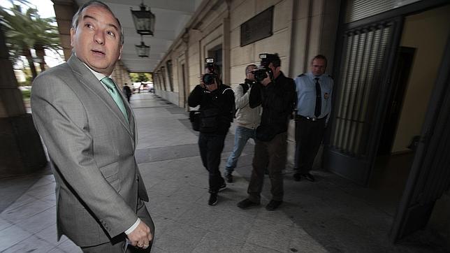 La Fiscalía defiende la necesidad de separar las treinta piezas diferentes del caso Invercaria