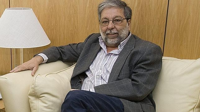 Díaz solo se presentará a las primarias si es «elegida por aclamación», según Toscano