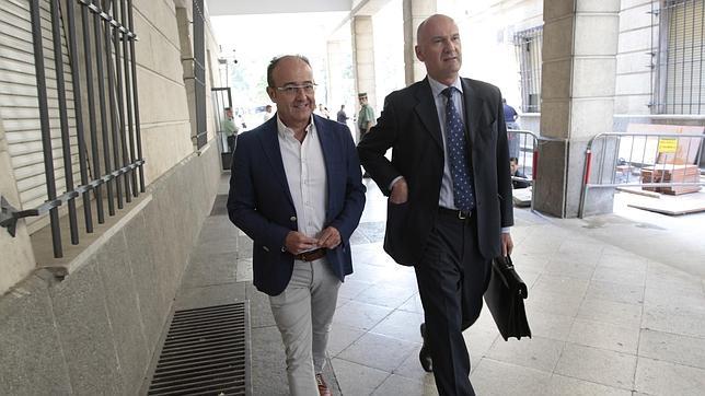 El exconsejero Martín Soler dice que no conoció las irregularidades de los ERE