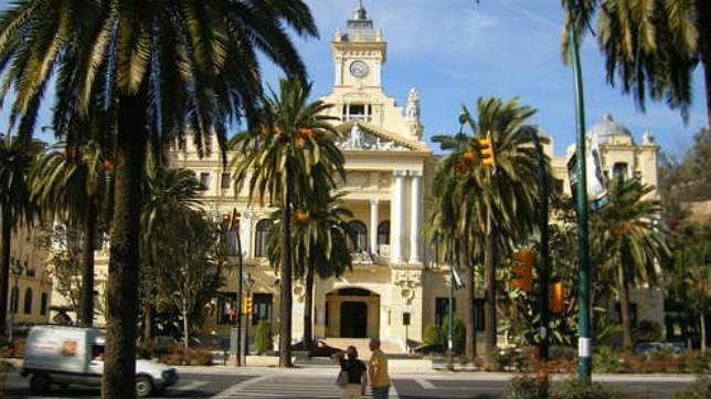Diez velas para el 525 aniversario del Ayuntamiento de Málaga