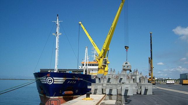 El Puerto de Huelva aumenta un 27% sus beneficios