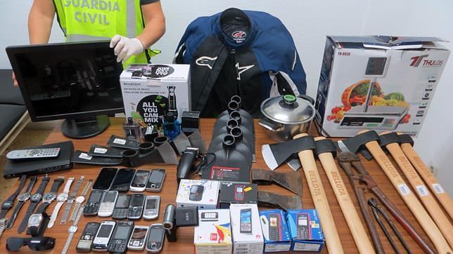 Desarticulado un grupo criminal tras perpetrar 48 asaltos a viviendas en Adra