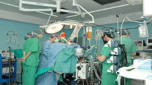 Satse critica el gasto de 8 millones de euros en horas extras a médicos en 2013
