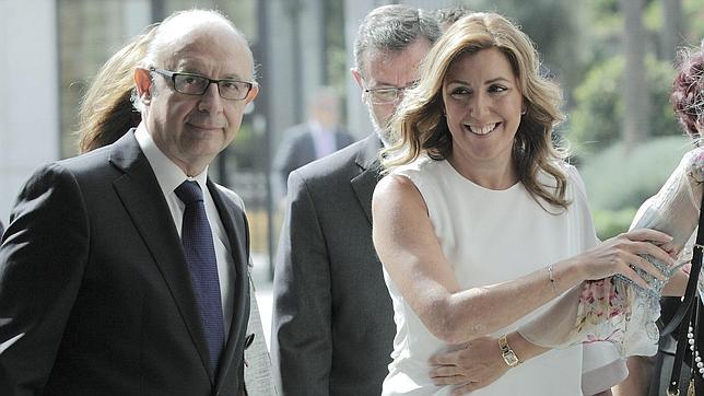 Hacienda ha devuelto 1.500 euros a Susana Díaz por su declaración de la renta de 2013