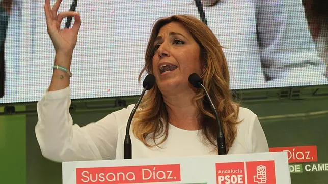 Susana Díaz, en el aniversario de su mandato en la Junta: «Soy roja y decente»