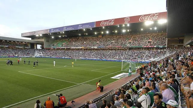 El Córdoba tiene una media de 16.500 espectadores en El Arcángel
