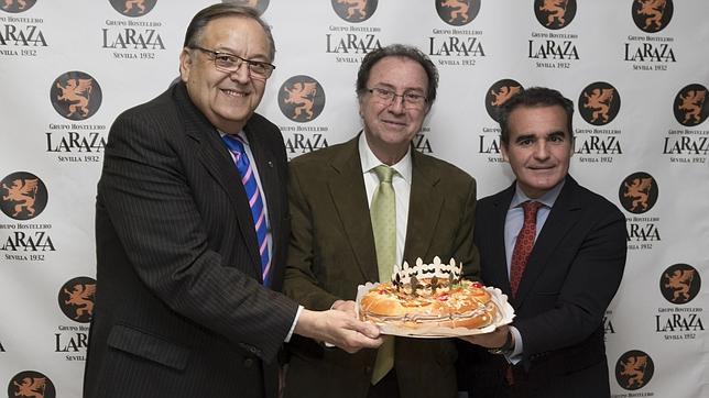 La cabalgata repartirá miles de caramelos, bombones y hasta flores de terciopelo