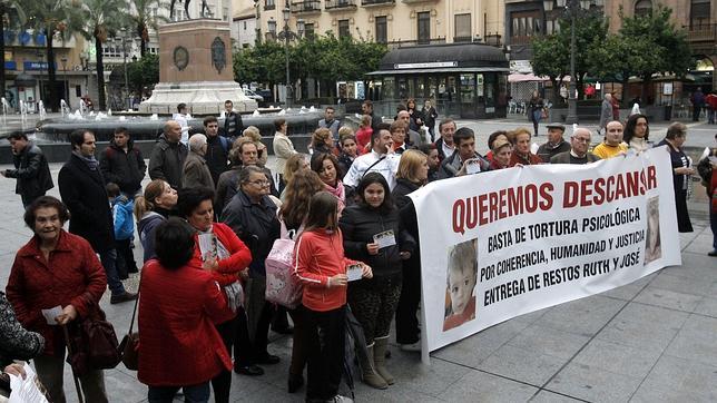 Varios miembros de la plataforma de Ruth y José irán a juicio en febrero