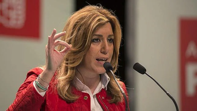 Susana Díaz cuestiona la política agraria de Rajoy en un acto del PSOE en Martos
