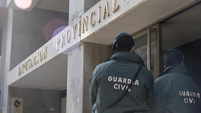 Denuncias de particulares provocaron la investigación que implica a la Diputación de Huelva y el SPPE